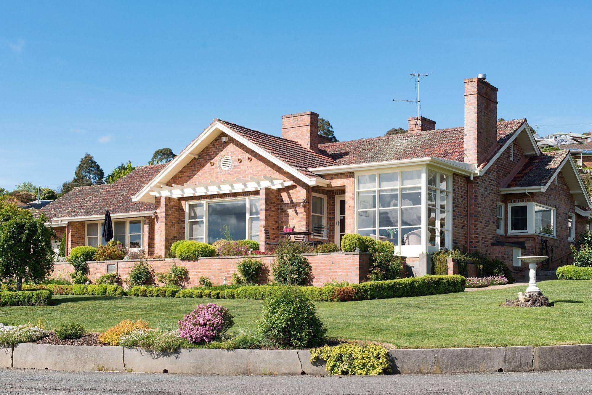 Trevallyn House B & B Riverside Exterior photo